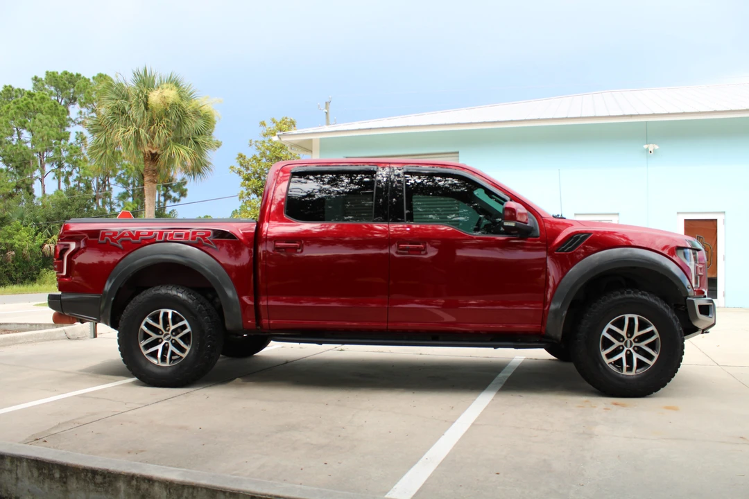 2017 Ford F-150 Raptor 13th Gen - Image 19 of 31
