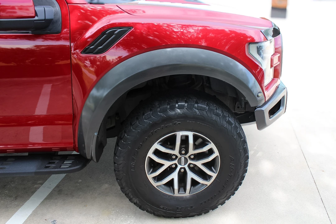 2017 Ford F-150 Raptor 13th Gen - Image 25 of 31