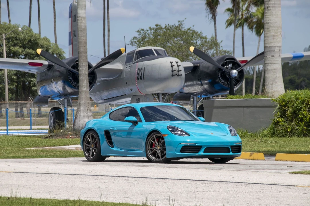 2017 Porsche 718 Cayman S - Image 4 of 31