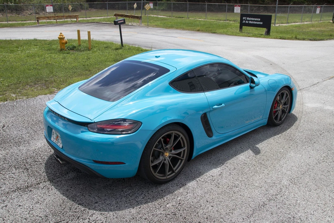 2017 Porsche 718 Cayman S - Image 19 of 31
