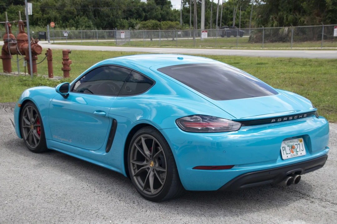 2017 Porsche 718 Cayman S - Image 17 of 31