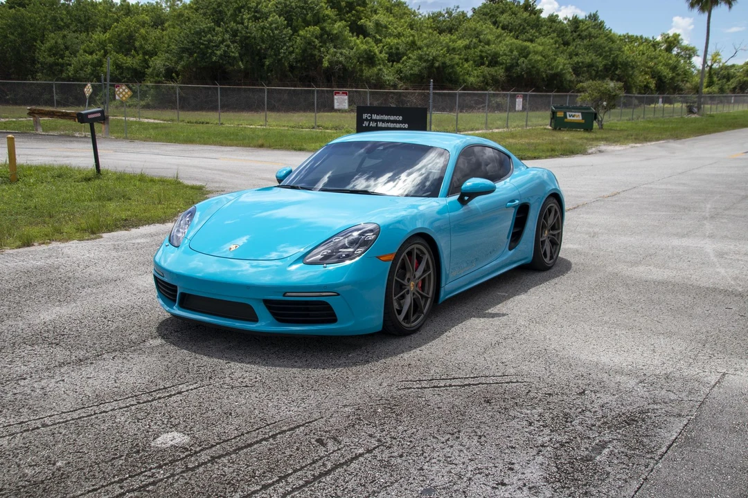 2017 Porsche 718 Cayman S - Image 13 of 31