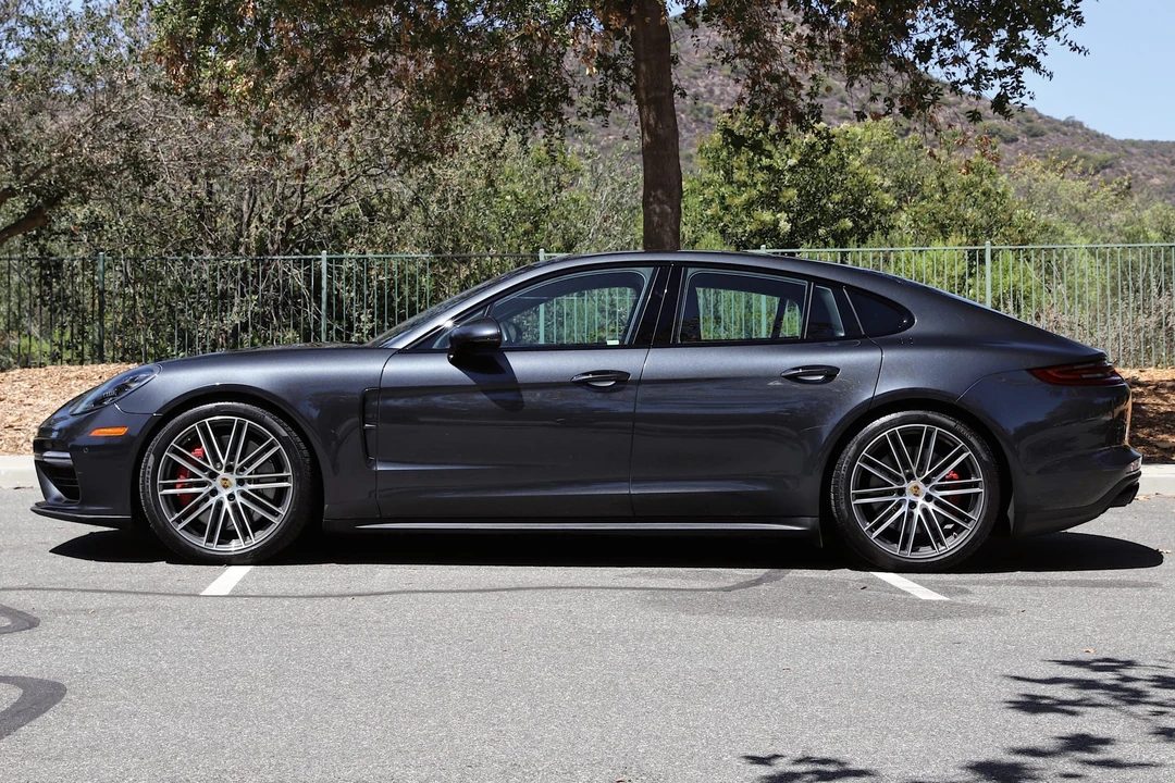 2017 Porsche 971 Panamera Turbo - Image 14 of 31