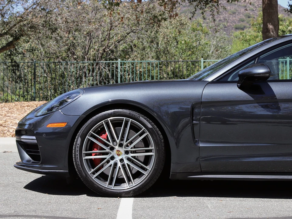 2017 Porsche 971 Panamera Turbo - Image 15 of 31