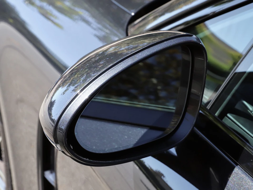 2017 Porsche 971 Panamera Turbo - Image 30 of 31