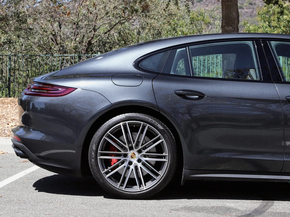 2017 Porsche 971 Panamera Turbo - Image 17 of 31