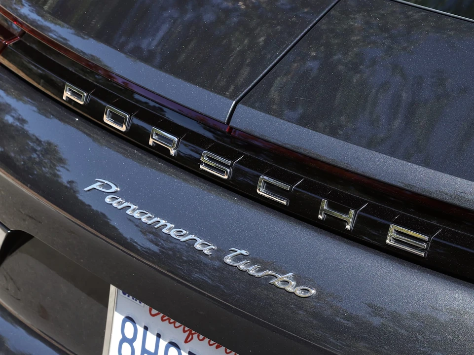 2017 Porsche 971 Panamera Turbo - Image 26 of 31