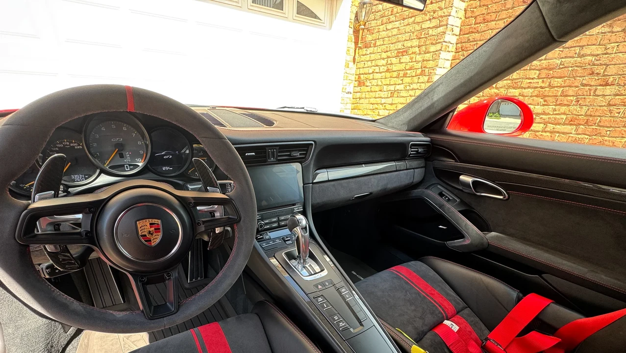 2018 Porsche 991 GT3 - Image 29 of 31