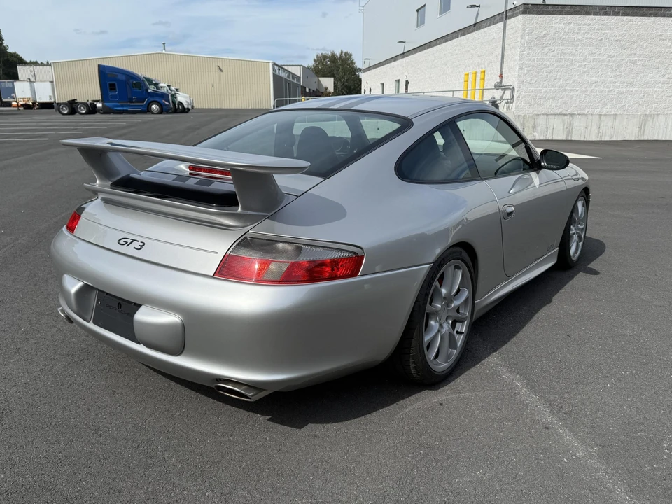 2004 Porsche 996 GT3 - Image 18 of 31