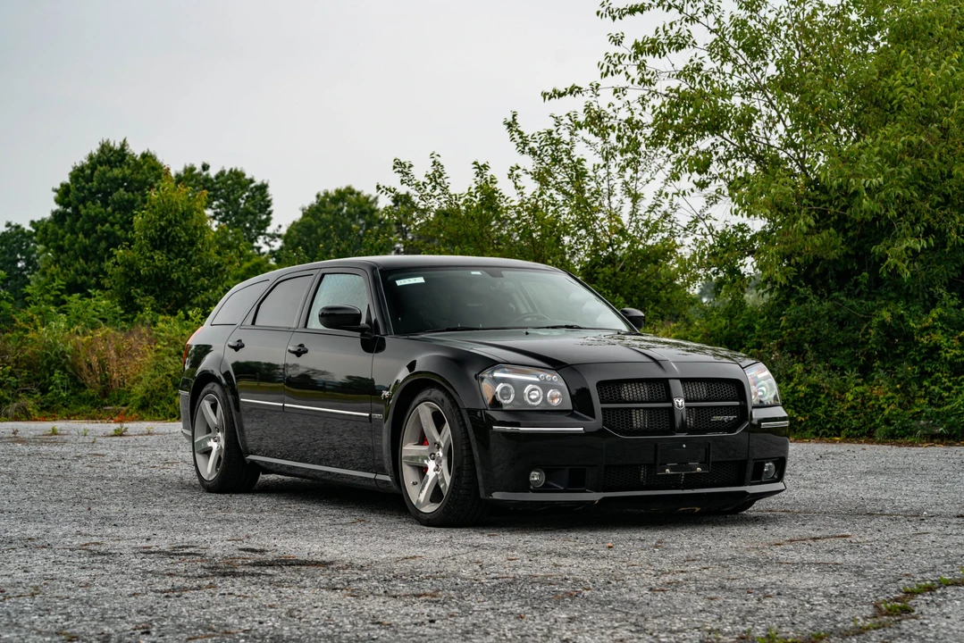 2007 Dodge Magnum SRT8 2nd Gen - Image 4 of 31