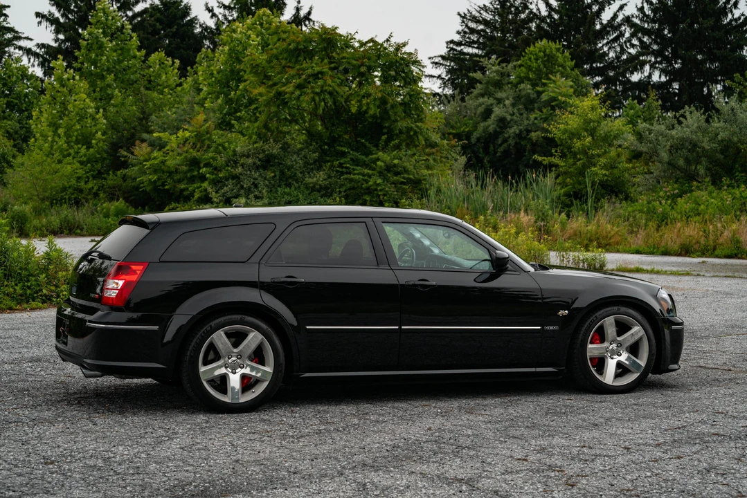 2007 Dodge Magnum SRT8 2nd Gen - Image 14 of 31