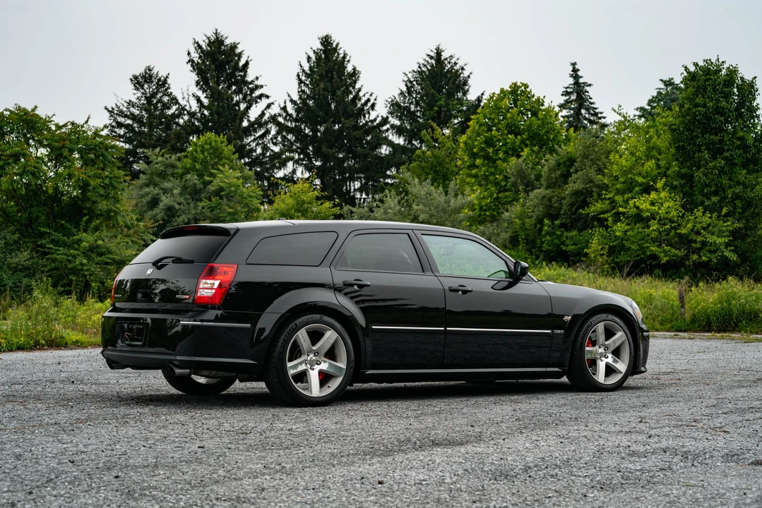 2007 Dodge Magnum SRT8 2nd Gen - Image 21 of 31