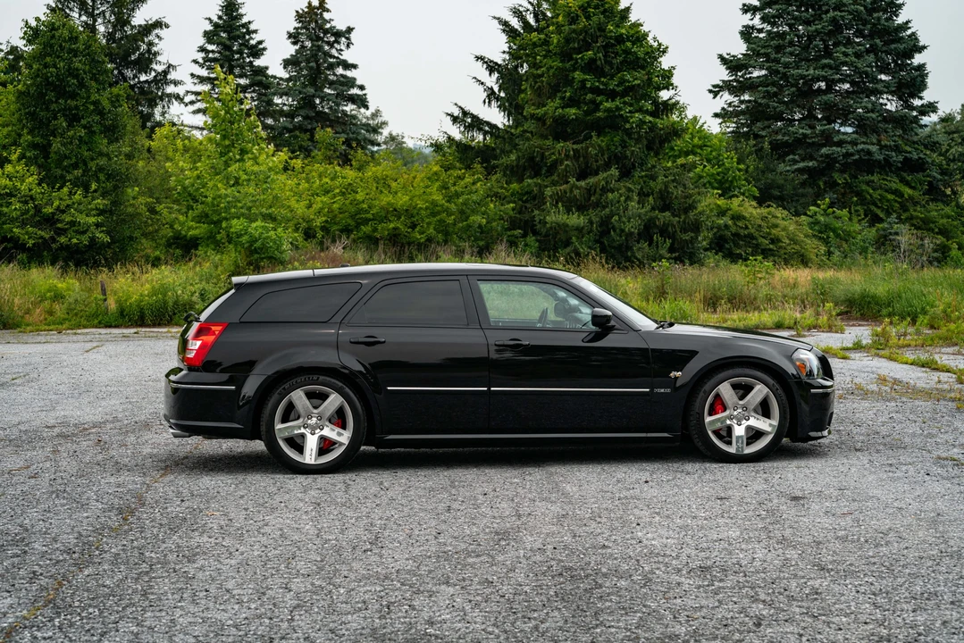 2007 Dodge Magnum SRT8 2nd Gen - Image 12 of 31