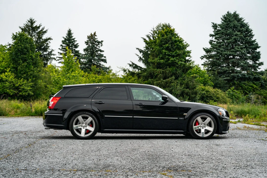 2007 Dodge Magnum SRT8 2nd Gen - Image 13 of 31