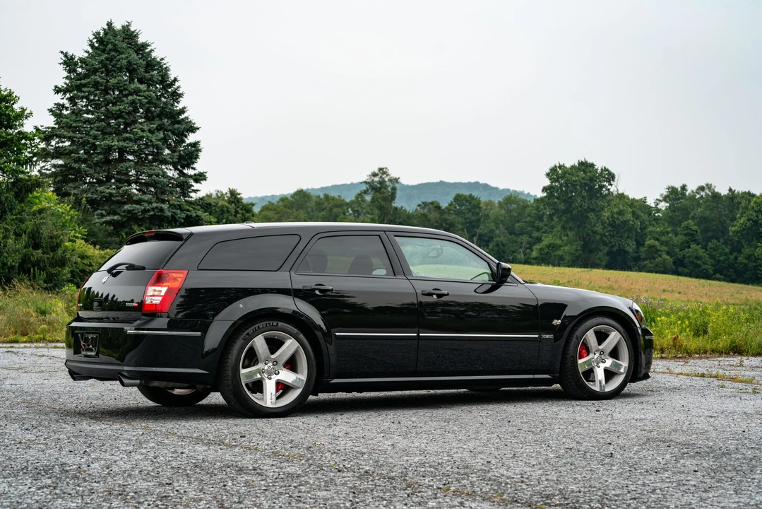 2007 Dodge Magnum SRT8 2nd Gen - Image 19 of 31
