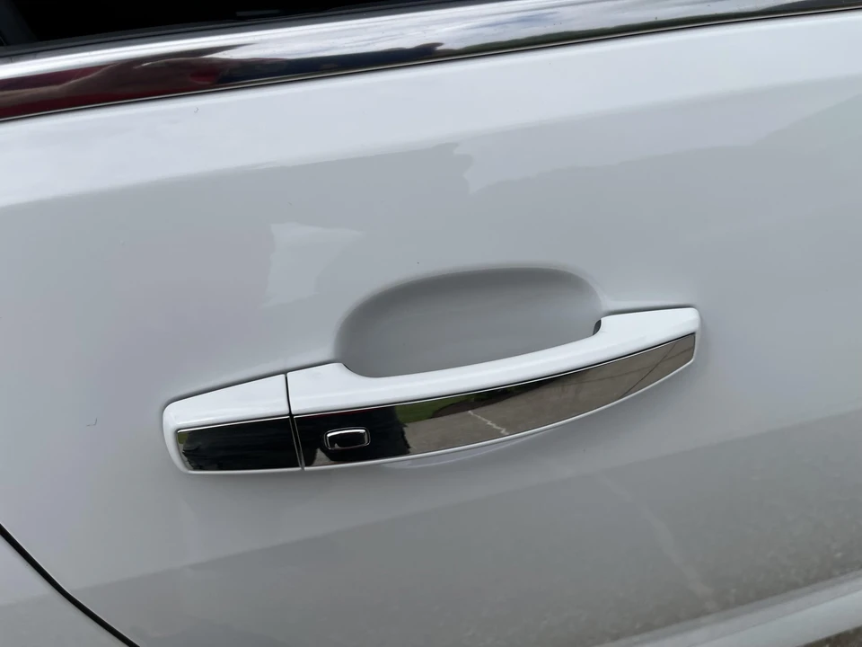 2016 Chevrolet SS - Image 29 of 31