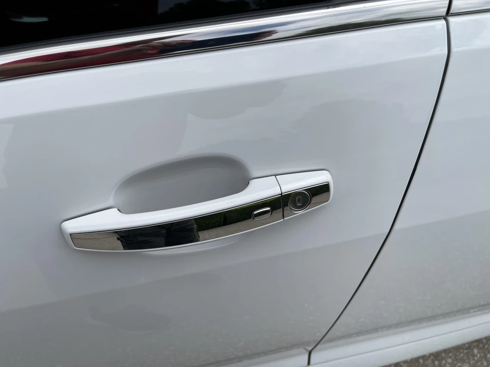 2016 Chevrolet SS - Image 27 of 31