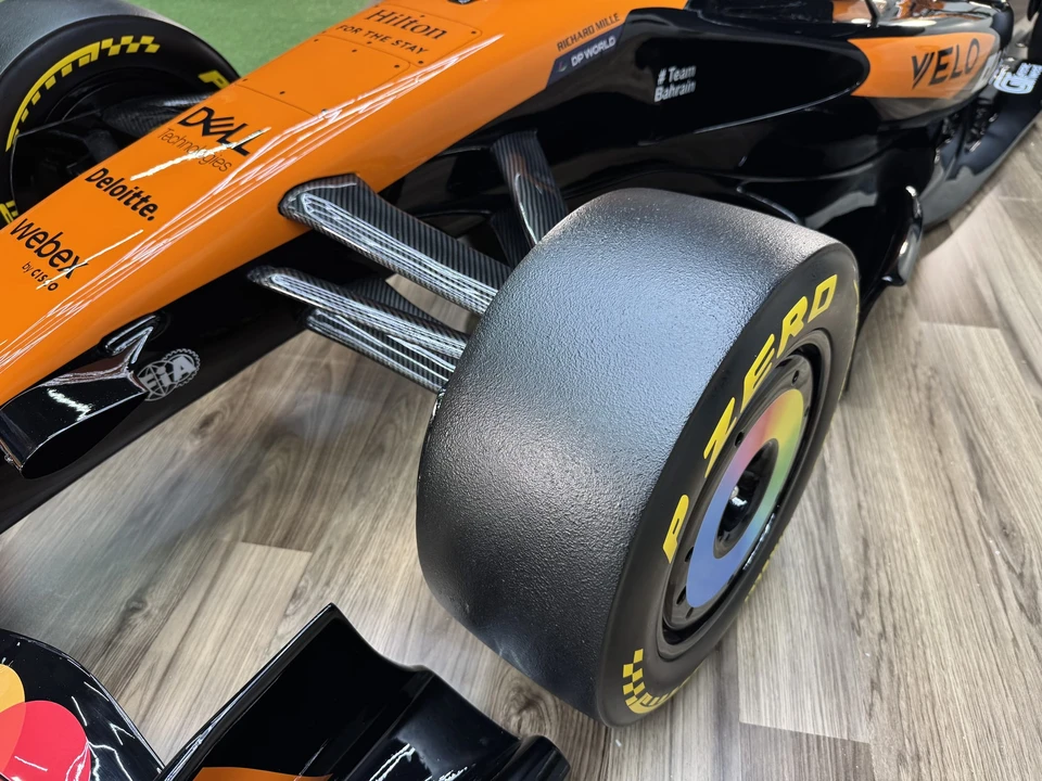 Parts & Memorabilia Scale Models - Image 14 of 31