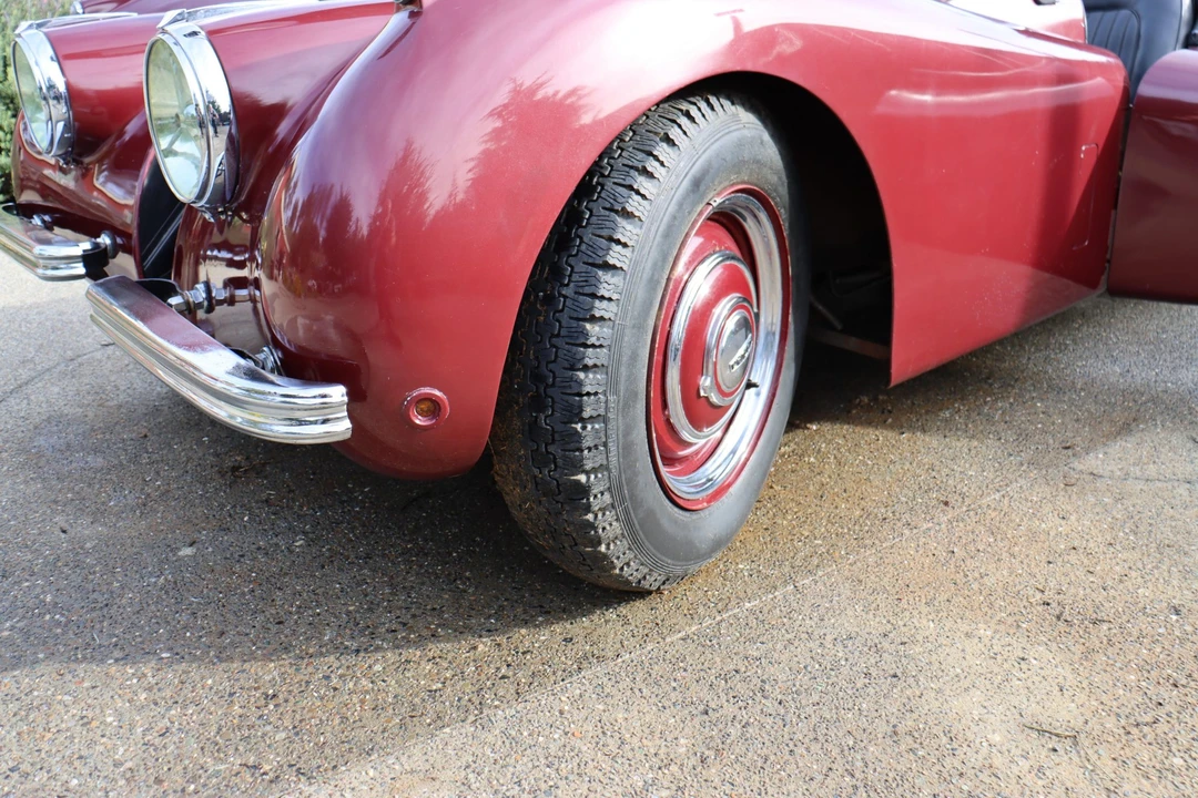 1953 Jaguar XK120 OTS Roadster - Image 28 of 31