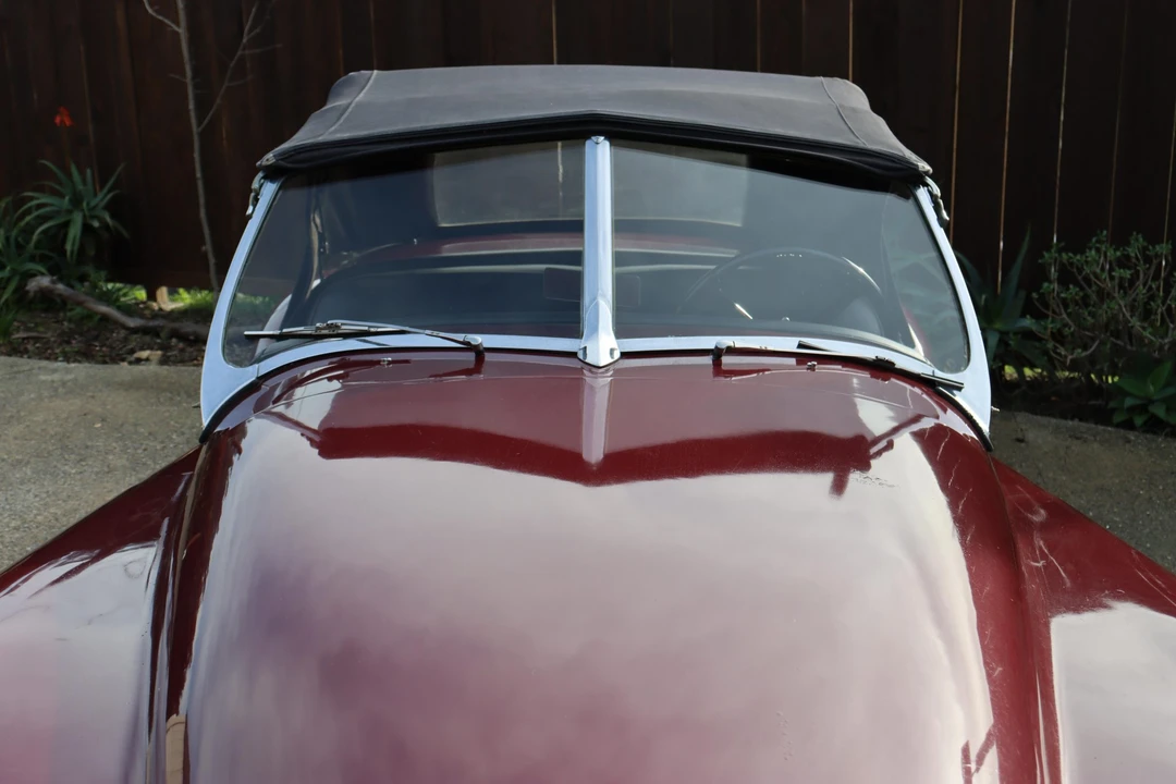1953 Jaguar XK120 OTS Roadster - Image 24 of 31