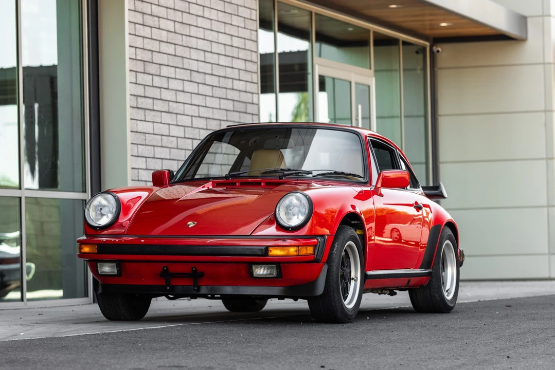 1985 Porsche 911 Carrera 3.2 - Image 7 of 31