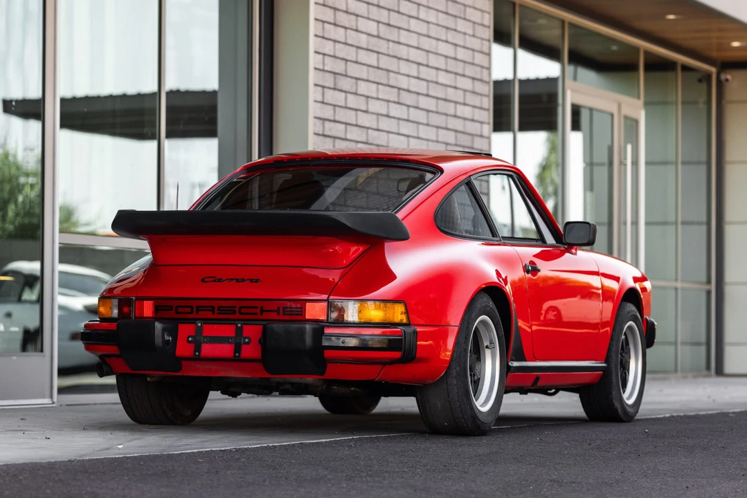 1985 Porsche 911 Carrera 3.2 - Image 16 of 31