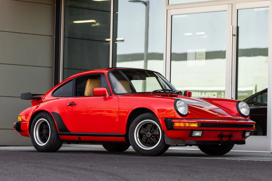 1985 Porsche 911 Carrera 3.2 - Image 2 of 31