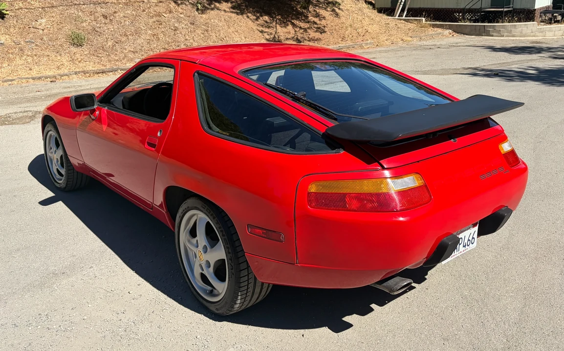 1988 Porsche 928 S4 - Image 6 of 31
