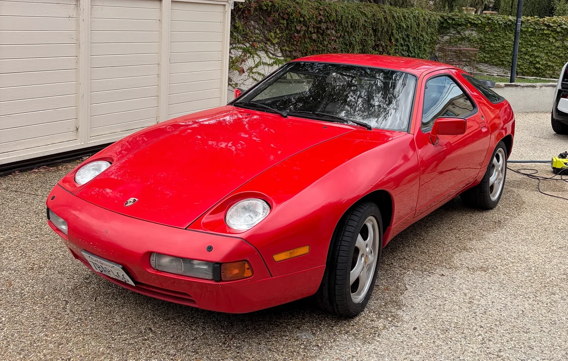 1988 Porsche 928 S4 - Image 2 of 31