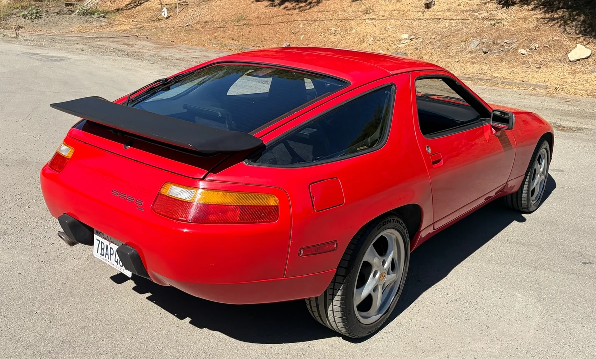 1988 Porsche 928 S4 - Image 12 of 31