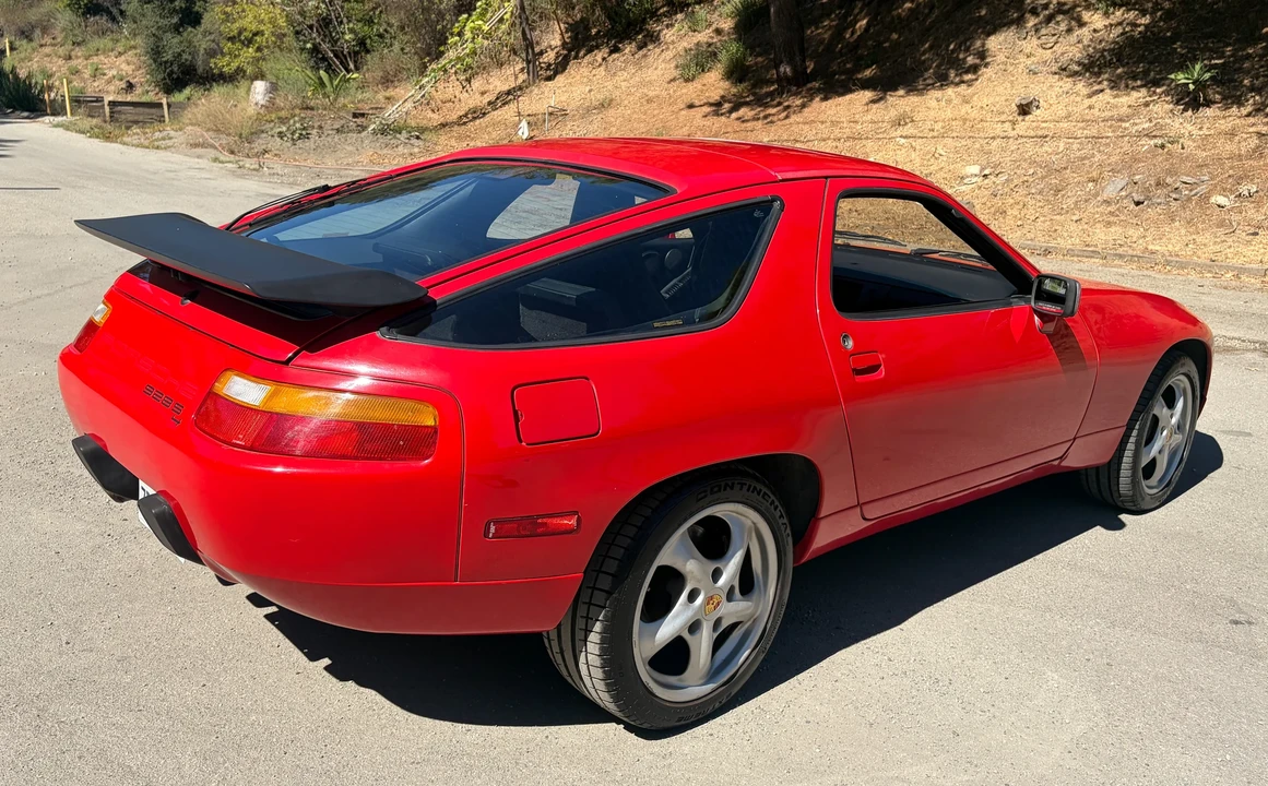 1988 Porsche 928 S4 - Image 14 of 31
