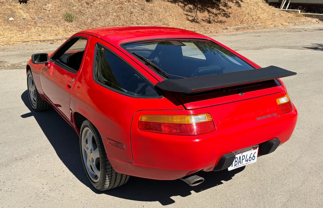 1988 Porsche 928 S4 - Image 8 of 31