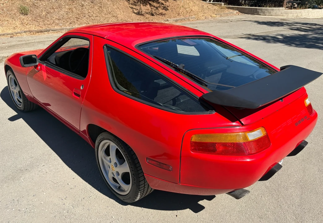 1988 Porsche 928 S4 - Image 7 of 31
