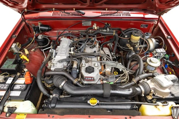 1988 Toyota Hilux 4th Gen - Image 6 of 7