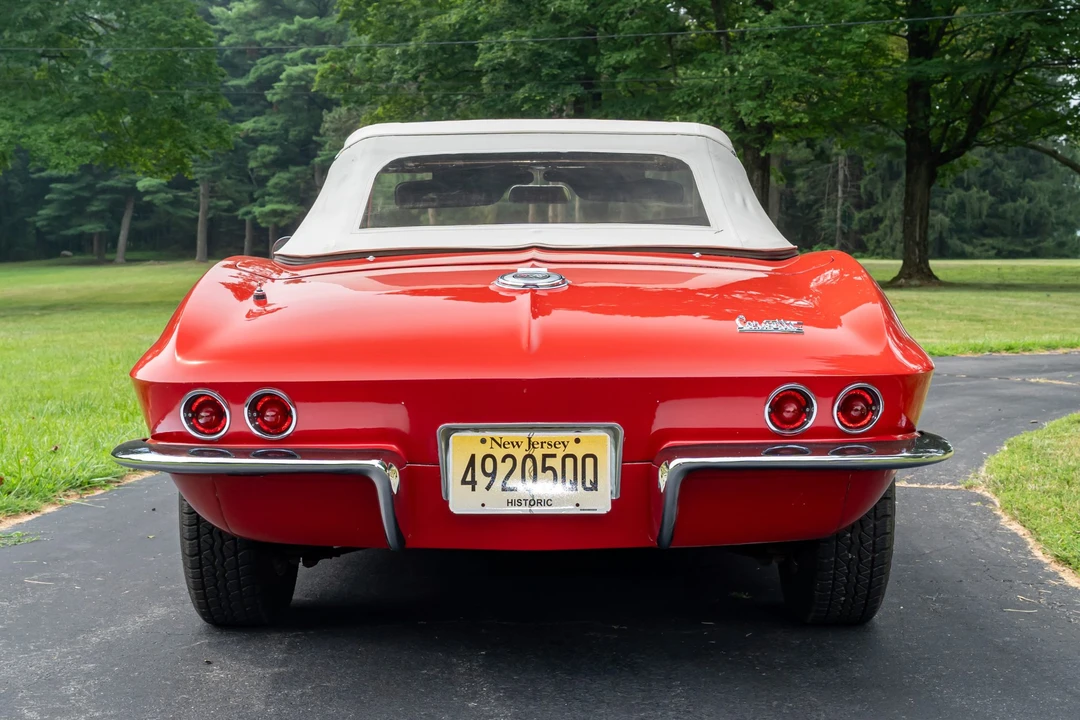 1966 Chevrolet Corvette C2 - Image 19 of 31