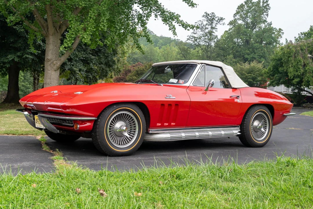 1966 Chevrolet Corvette C2 - Image 15 of 31