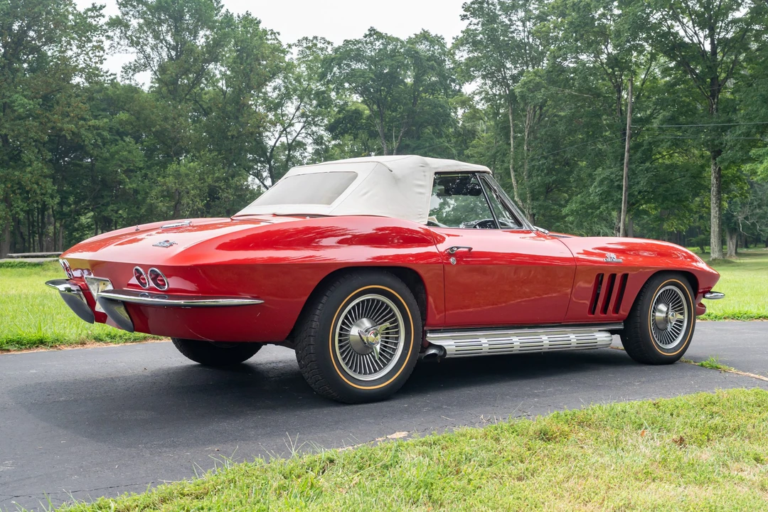 1966 Chevrolet Corvette C2 - Image 18 of 31