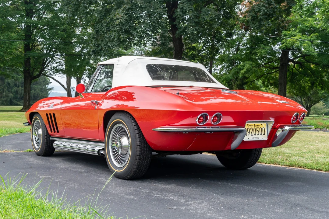 1966 Chevrolet Corvette C2 - Image 20 of 31