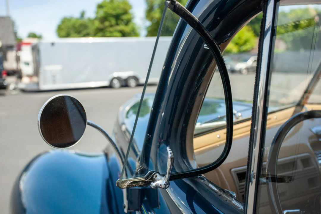 1941 Ford Standard & Deluxe & Super Deluxe - Image 26 of 31