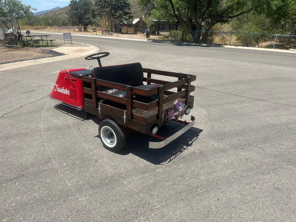 1950 Cushman - Image 2 of 28