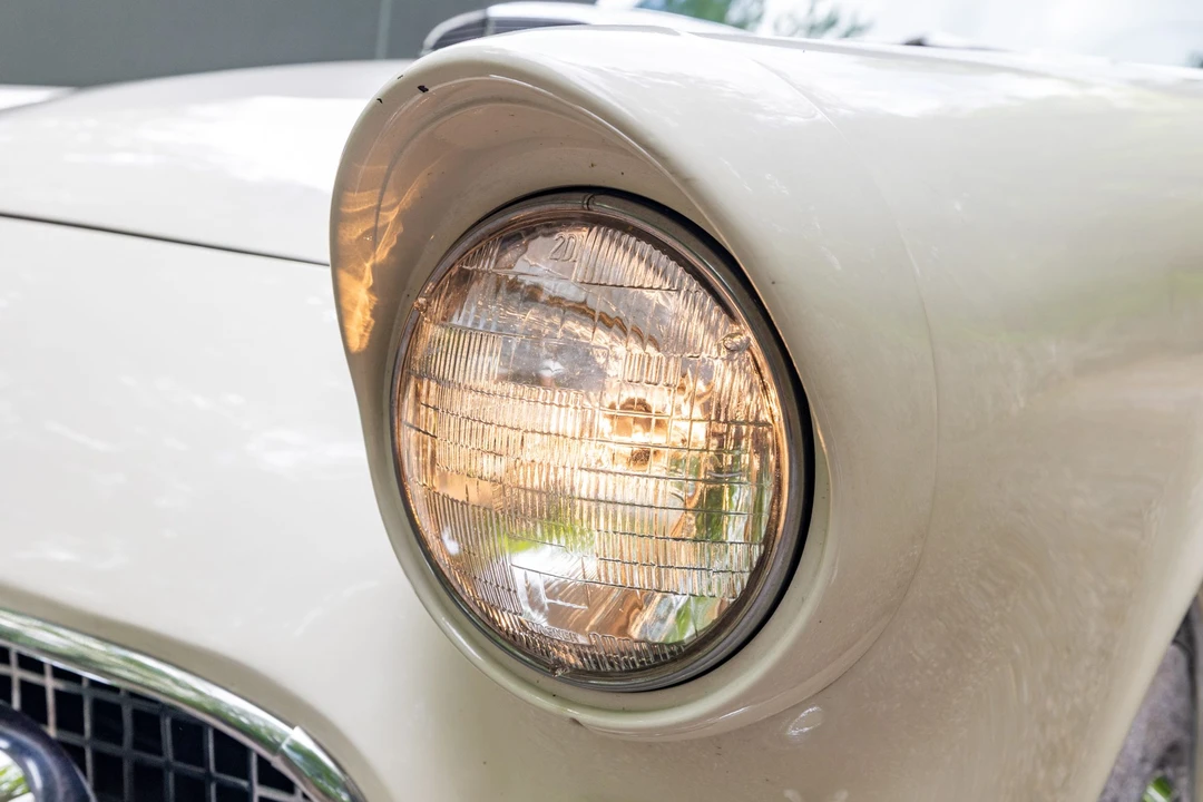1956 Ford Thunderbird 1st Gen - Image 27 of 31