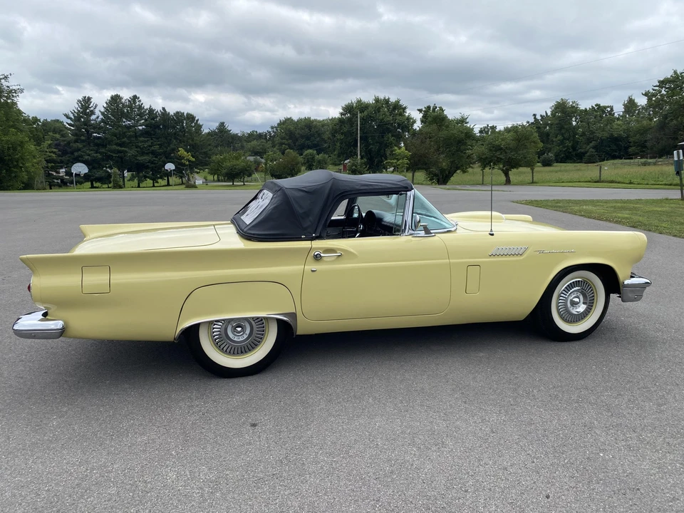 1957 Ford Thunderbird 1st Gen - Image 31 of 31