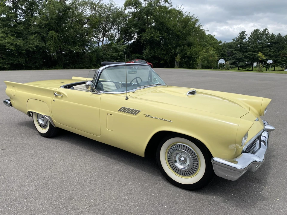 1957 Ford Thunderbird 1st Gen - Image 7 of 31