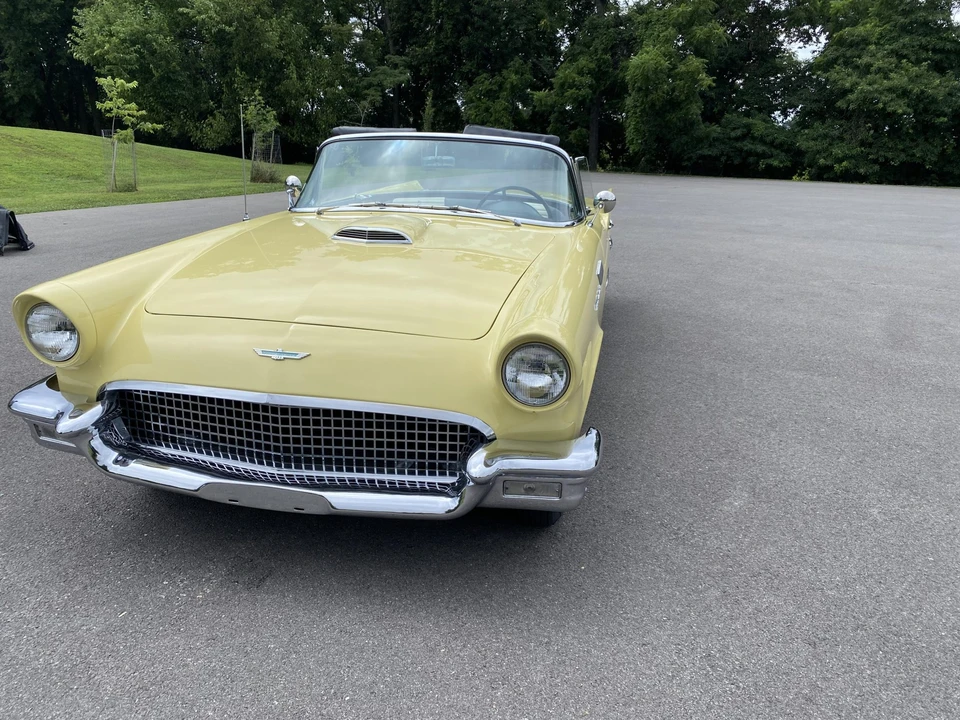 1957 Ford Thunderbird 1st Gen - Image 3 of 31