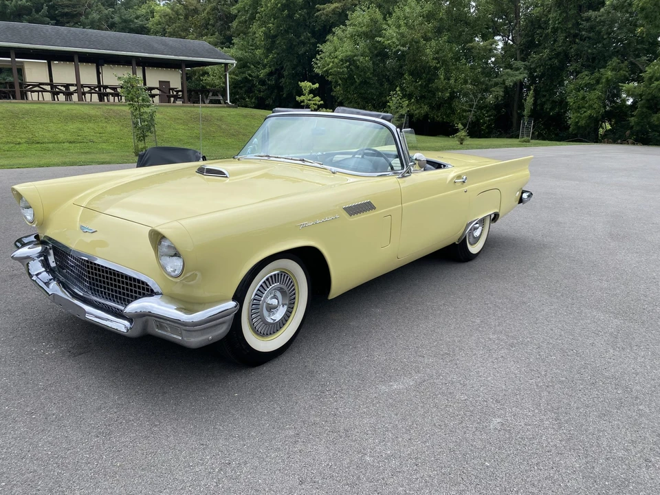 1957 Ford Thunderbird 1st Gen - Image 2 of 31