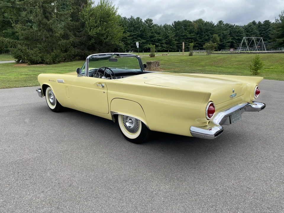 1957 Ford Thunderbird 1st Gen - Image 16 of 31