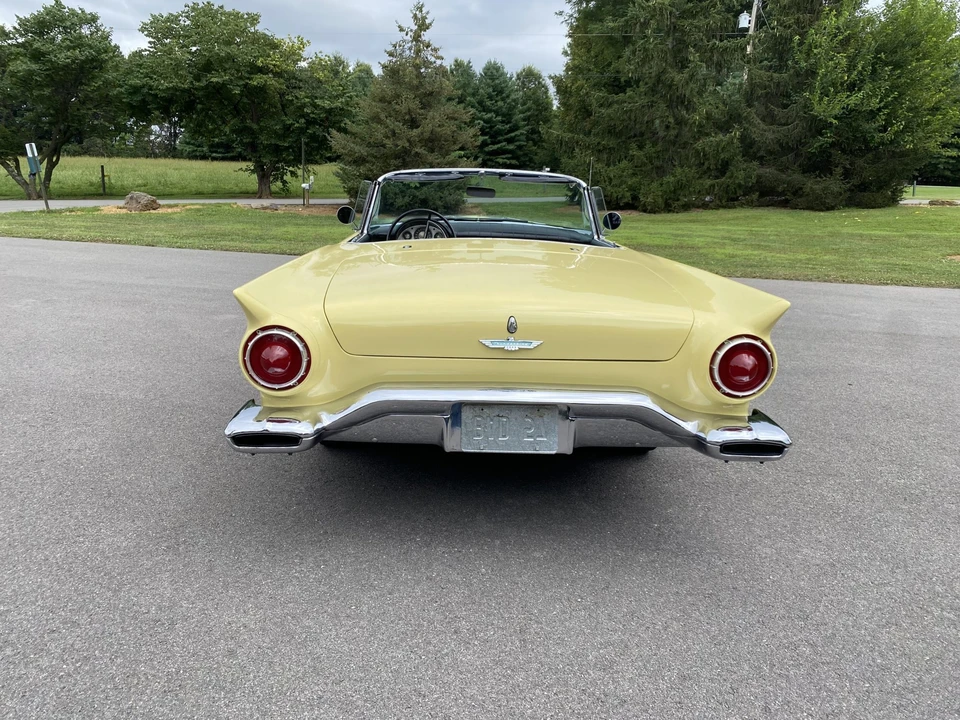 1957 Ford Thunderbird 1st Gen - Image 14 of 31