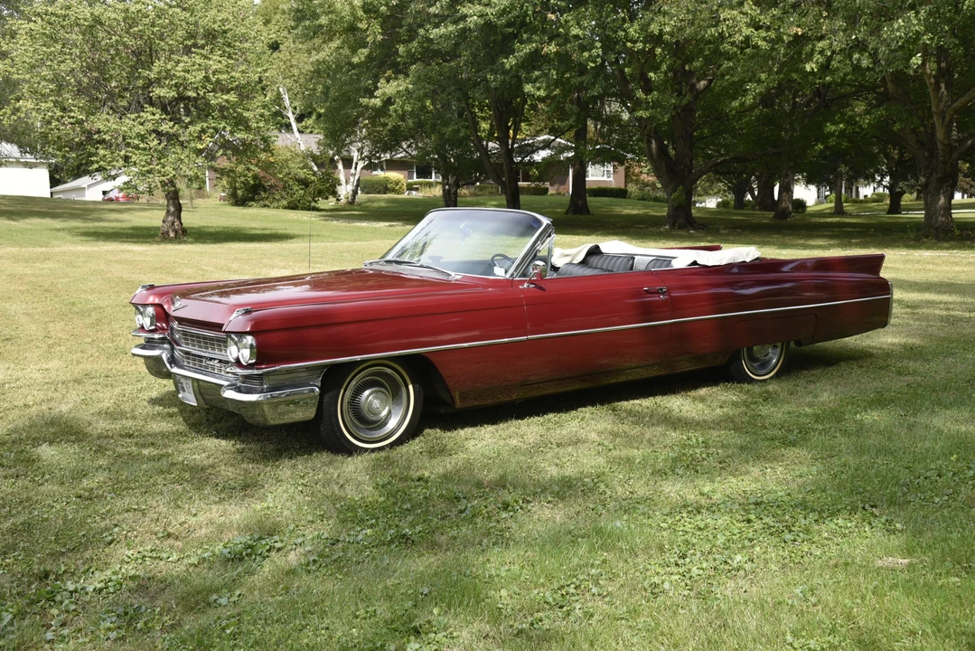 1963 Cadillac Series 62 6th Gen - Image 9 of 31