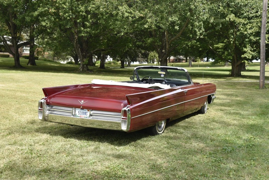 1963 Cadillac Series 62 6th Gen - Image 18 of 31