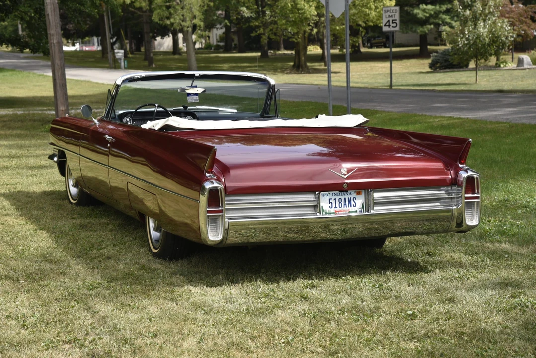 1963 Cadillac Series 62 6th Gen - Image 16 of 31